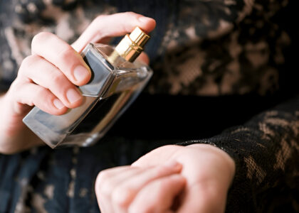 How to Apply Perfume